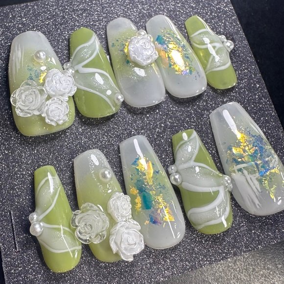 Medium coffin green and white with roses handmade press on nails - Picture 2 of 5